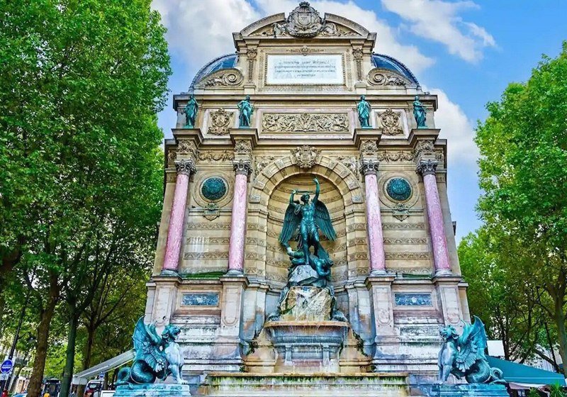 Fontaine Saint-Michel