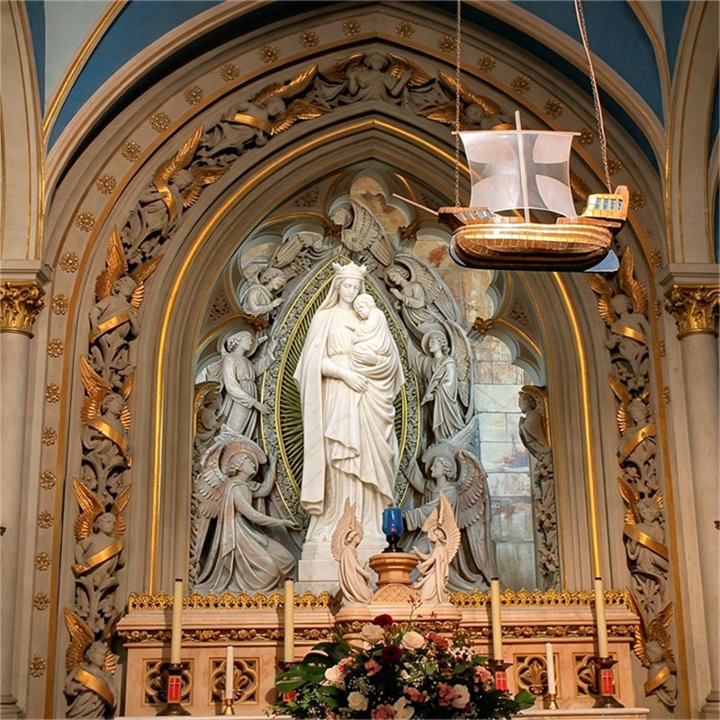our lady of Grace statue0