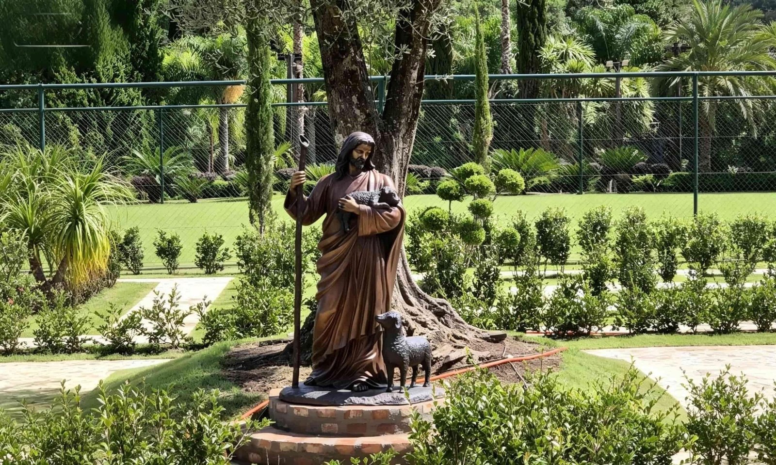 bronze jesus statue for prayer garden