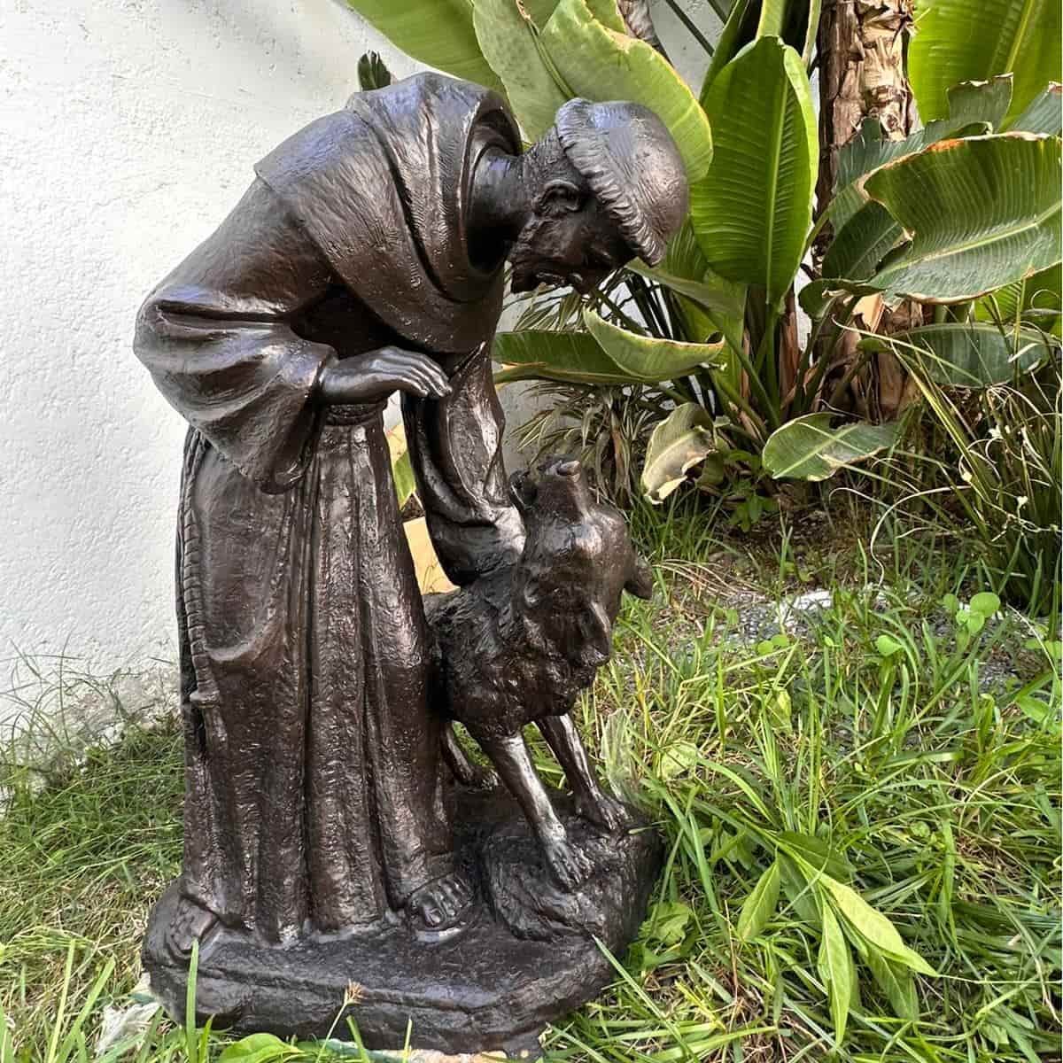 Custom Saint Francis with animals for garden memorial courtyard feedback from Mexico