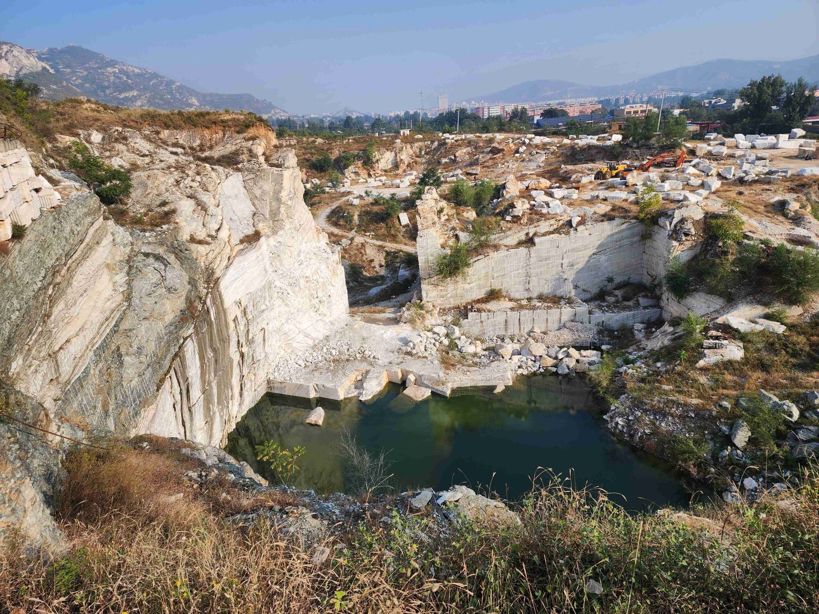 YouFine marble quarry and raw block selection